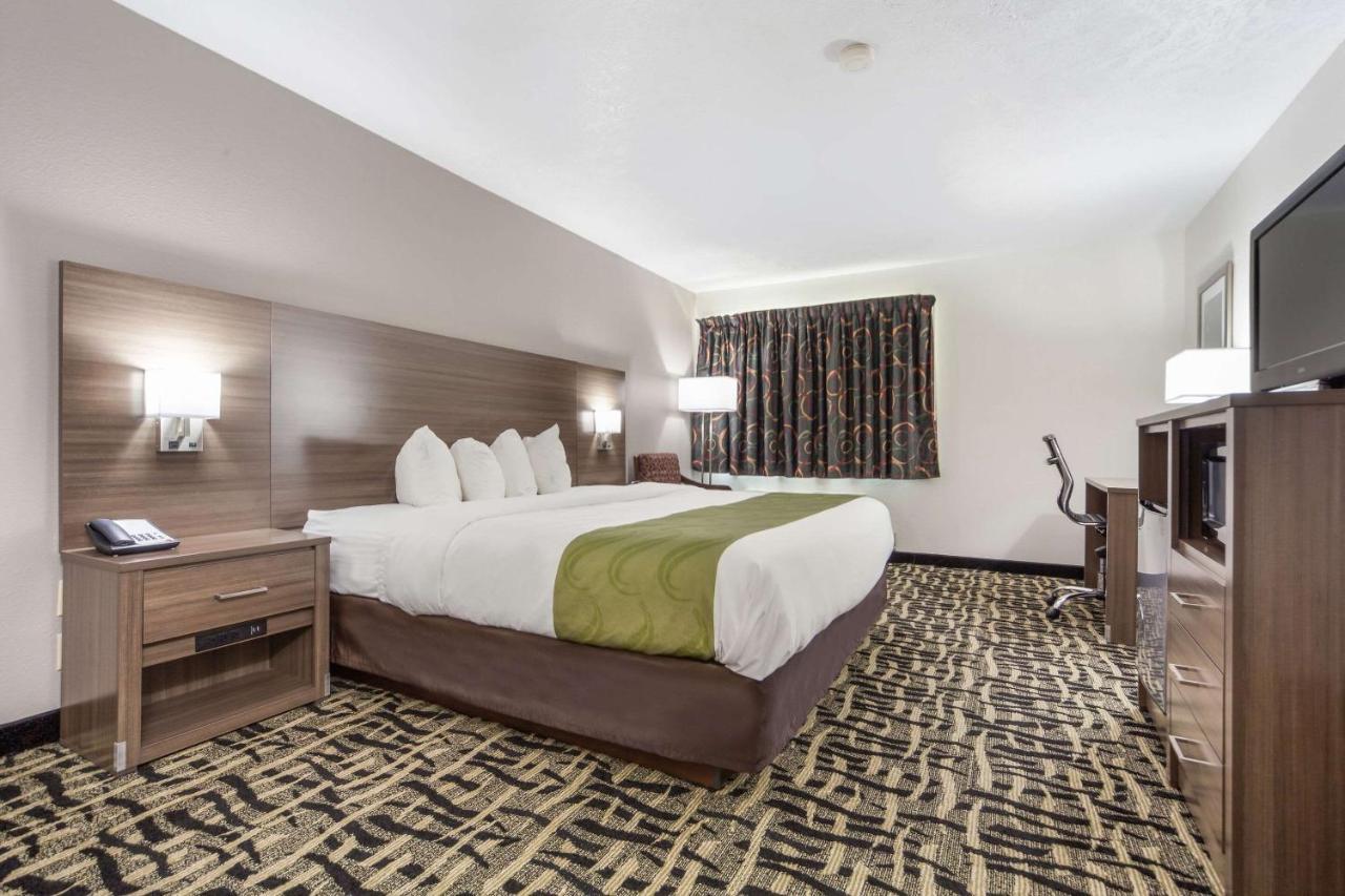 Quality Inn & Suites West Omaha - Ne Linclon Екстериор снимка