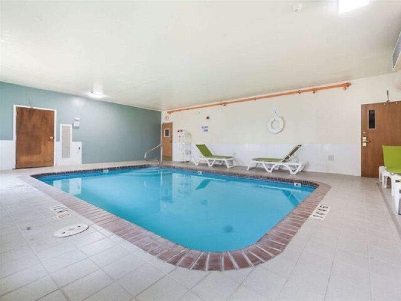 Quality Inn & Suites West Omaha - Ne Linclon Екстериор снимка