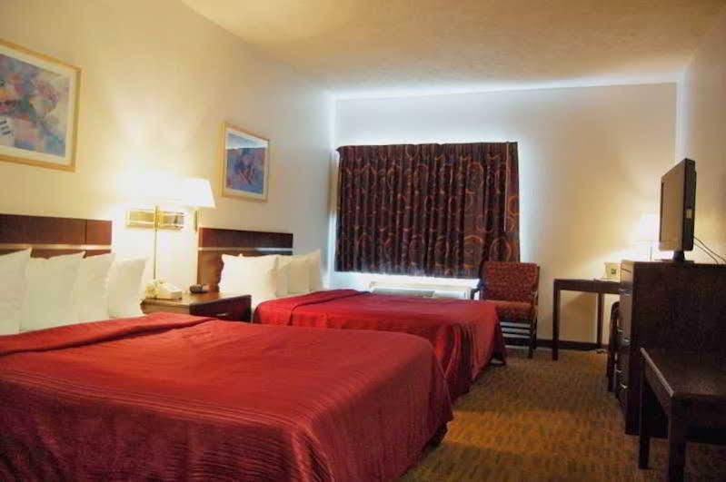 Quality Inn & Suites West Omaha - Ne Linclon Екстериор снимка