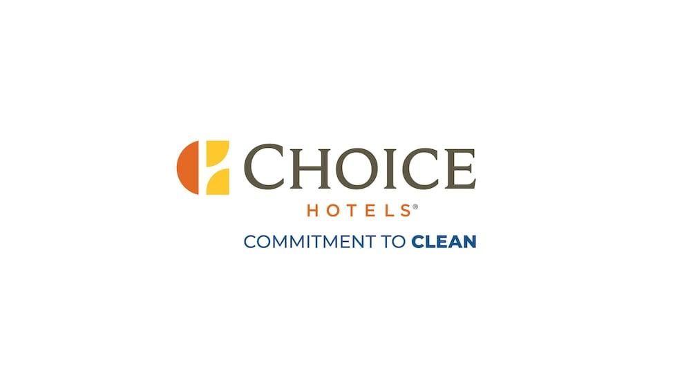 Quality Inn & Suites West Omaha - Ne Linclon Екстериор снимка
