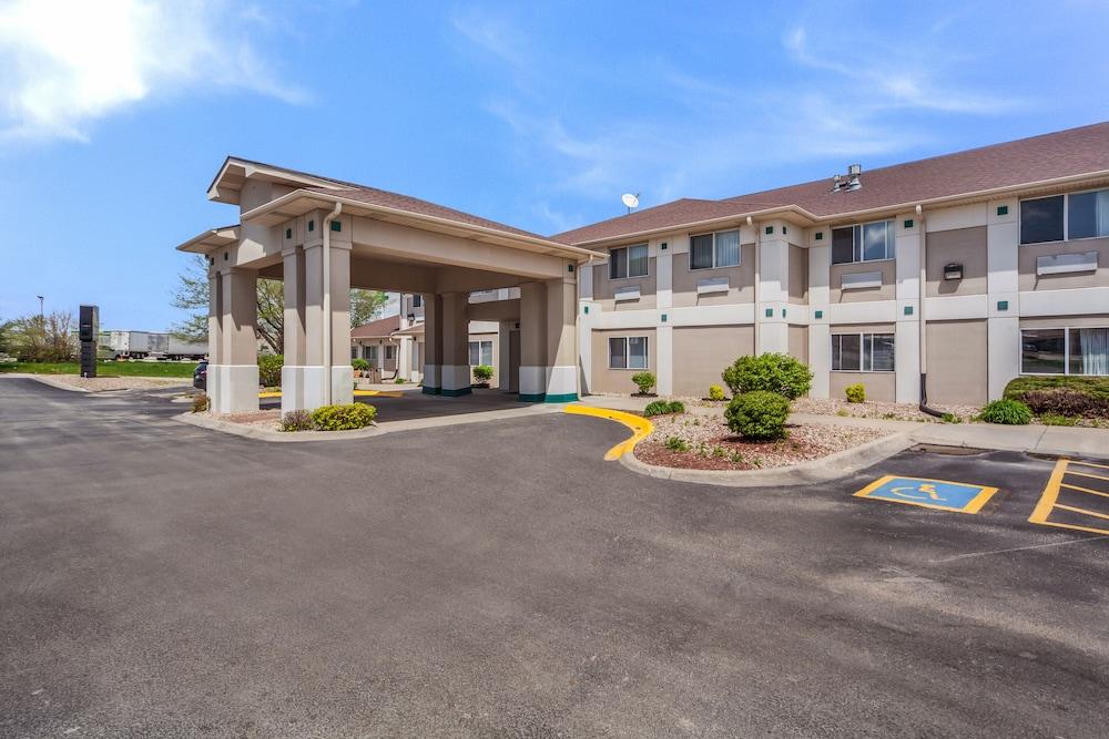 Quality Inn & Suites West Omaha - Ne Linclon Екстериор снимка