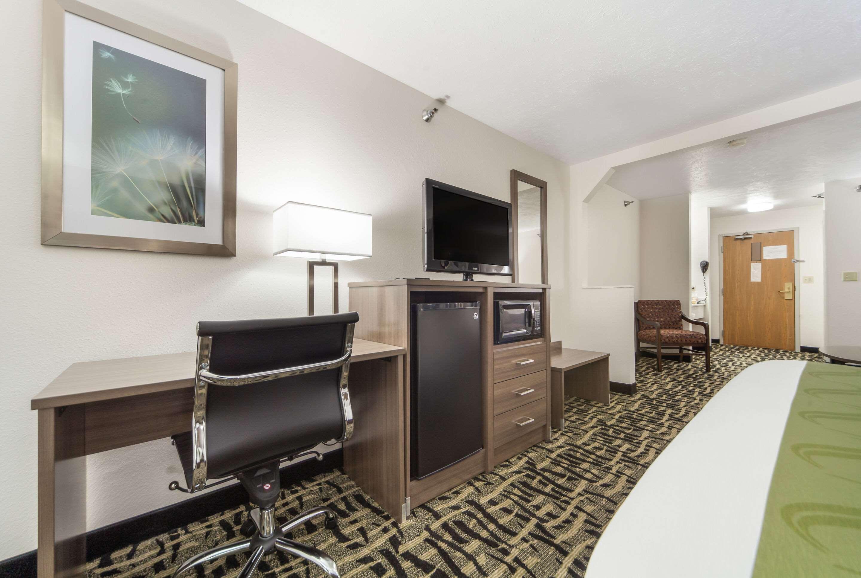 Quality Inn & Suites West Omaha - Ne Linclon Екстериор снимка