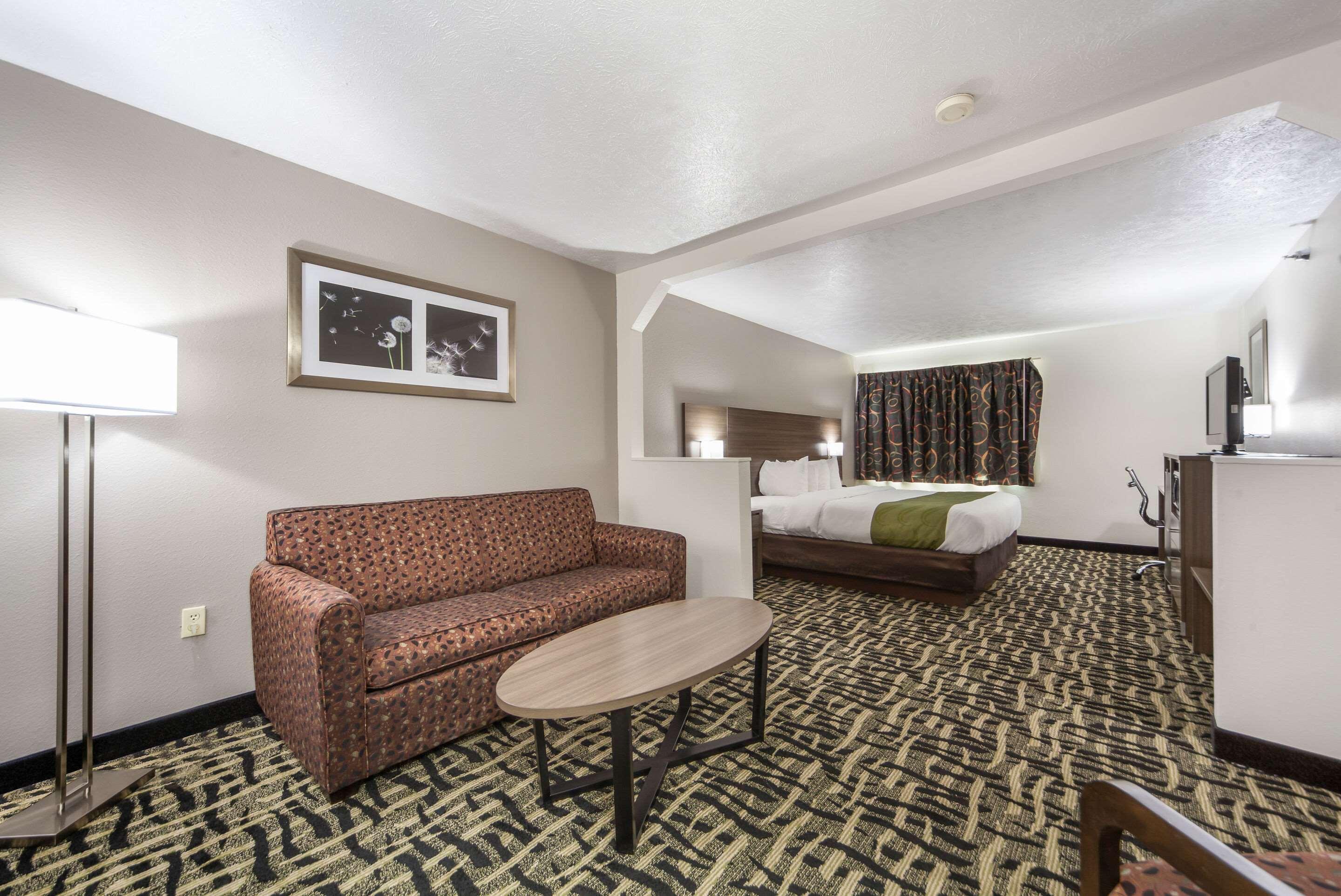 Quality Inn & Suites West Omaha - Ne Linclon Екстериор снимка