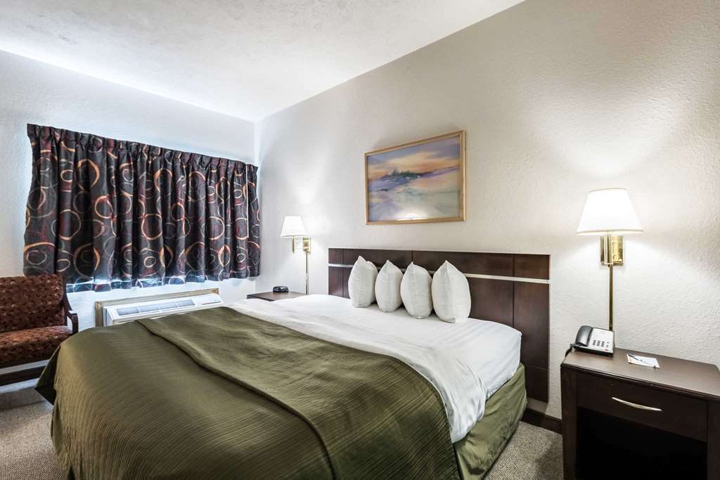Quality Inn & Suites West Omaha - Ne Linclon Стая снимка